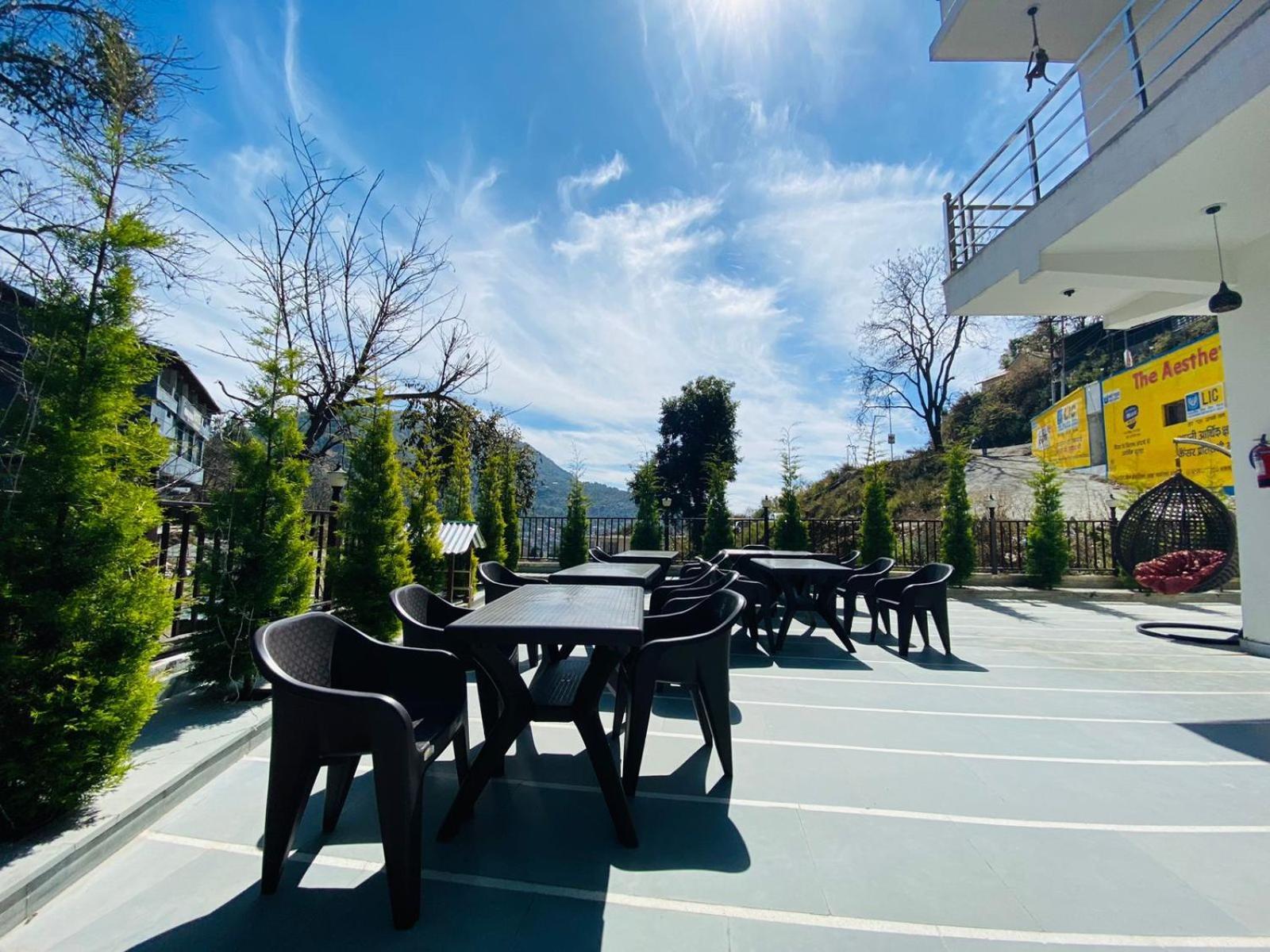 The Aesthetic Hotel & Restaurant Bhīm Tāl Buitenkant foto