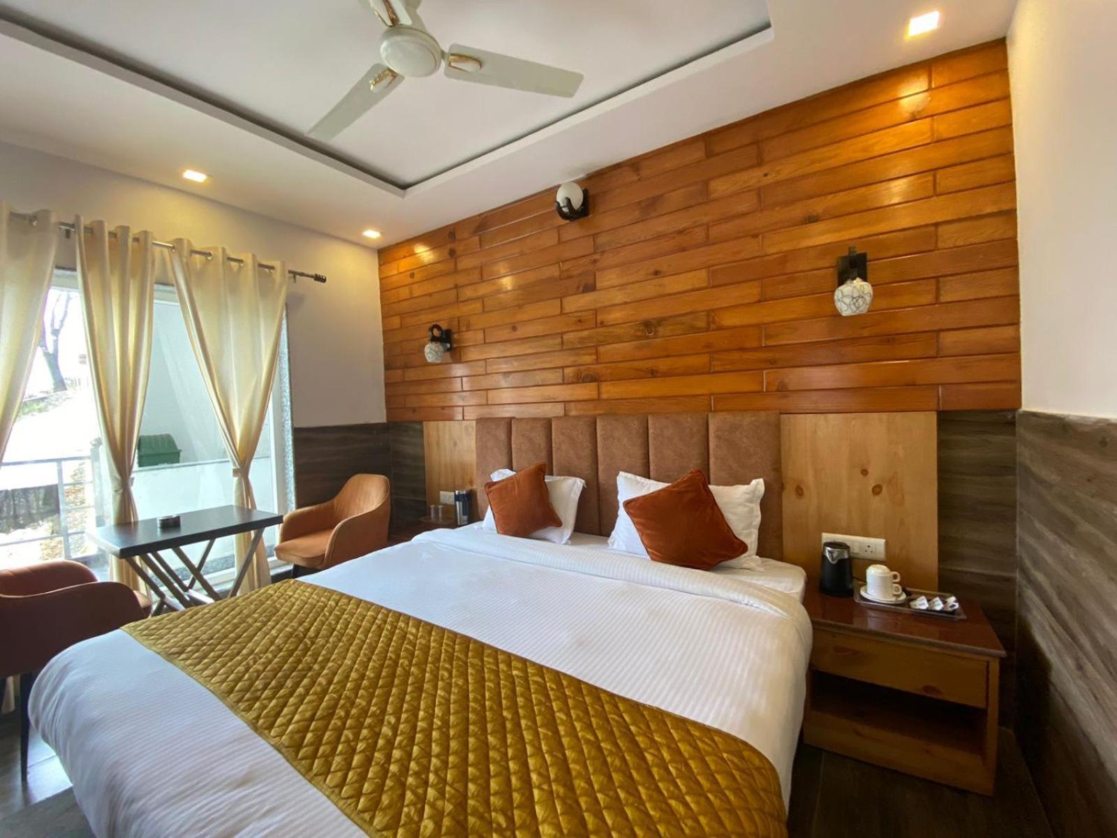 The Aesthetic Hotel & Restaurant Bhīm Tāl Buitenkant foto