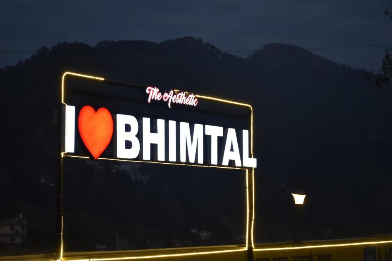 The Aesthetic Hotel & Restaurant Bhīm Tāl Buitenkant foto