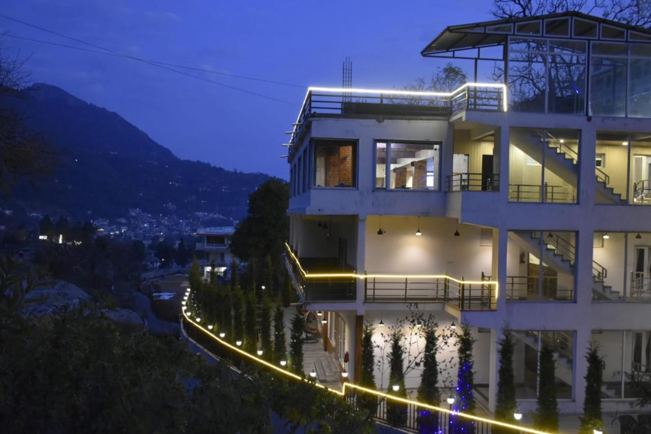 The Aesthetic Hotel & Restaurant Bhīm Tāl Buitenkant foto